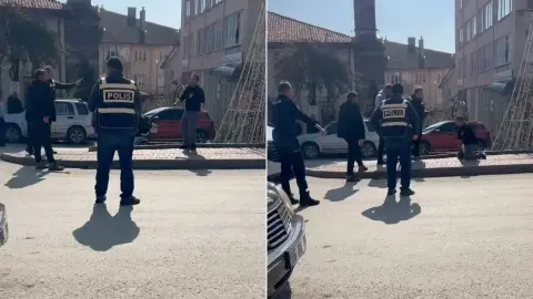 Meydanda korku dolu anlar! Eli bıçaklı şahıs polis ekiplerini teyakkuza geçirdi