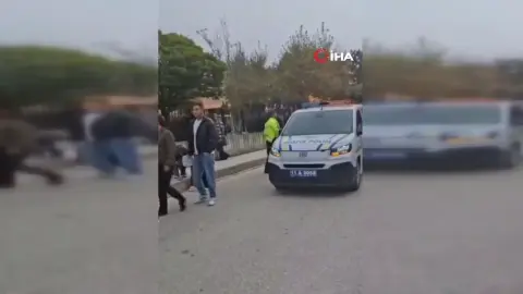 Bilecik'te sınava geç kalanların imdadına polis ekipleri yetişti