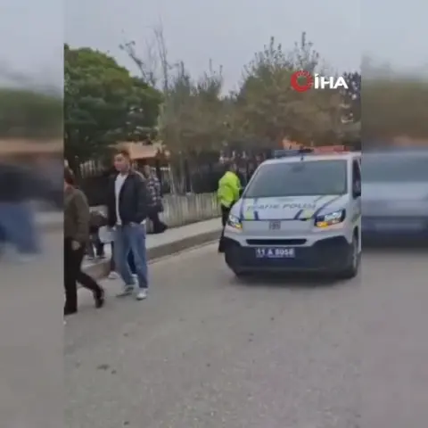 Bilecik'te sınava geç kalanların imdadına polis ekipleri yetişti