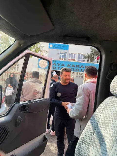 KPSS günü en büyük kabusu yaşadı! Evin asansöründe mahsur kaldı, imdada itfaiye sirenleri yetişti