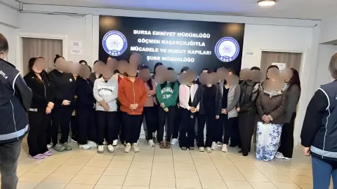 Bir şehirde kaçak masör operasyonu: 26 kadın sınır dışı yolunda