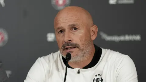 Vincenzo Italiano'dan rotasyon açıklaması: Başakşehir maçı için konuştu