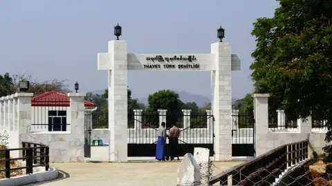 Myanmar'da unutulan Osmanlı askerlerinin izleri