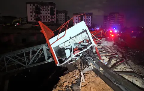 Antalya’da hortum dehşeti! Şantiyede can pazarı: 4 kişi hayatını kaybetti