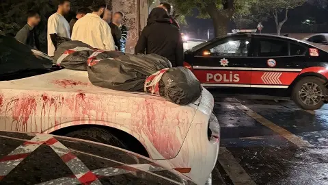 Eskişehir'de polisi alarma geçiren "ceset" kaplamalı otomobil! Sosyal medya deneyi karakolda bitti