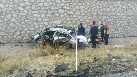 Çorum'da can pazarı! Otomobil ile cip çarpıştı: 4 kişi hayatını kaybetti