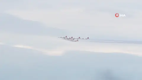 Ankara'da 29 Ekim Hazırlığı: Türk Yıldızları Gökyüzünü Boyadı
