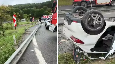 Eyüpsultan'da feci kaza! Bariyerleri aşan otomobil takla attı: Üç yaralı