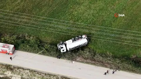 Düzce'de akaryakıt yüklü tanker devrildi: Yol trafiğe kapatıldı