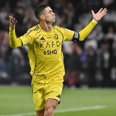 Cristiano Ronaldo 15 dakikada hat-trick yaptı, Al Nassr 5-2 kazandı