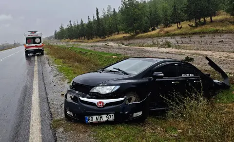 Gaziantep’te otomobil, şarampole devrildi: 5 yaralı