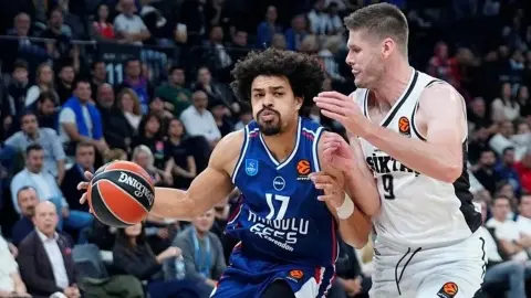 Anadolu Efes, Euroleague'de yarın Panathinaikos'u konuk edecek