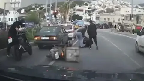 Bodrum'da trafik magandalarına ceza yağdı: Kuryeyi yol ortasında böyle darp ettiler