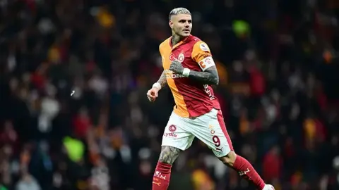 Mauro Icardi'den eleştirilere sert cevap: Cevabımı sahada vermek için sabırsızlanıyorum