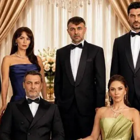 Kızılcık Şerbeti'nde sürpriz ayrılık! Kızılcık Şerbeti oyuncusu diziyi bıraktığını açıkladı:'Böyle bir işin içinde olmak istemiyorum