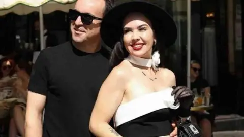 Özlem Öz'ün Instagram hesabına erişim engeli getirilmişti: Tayyar Öz sessizliğini bozdu:'Yeni hesap üzerinden