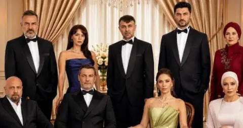 Kızılcık Şerbeti'nde sürpriz ayrılık! Kızılcık Şerbeti oyuncusu diziyi bıraktığını açıkladı:'Böyle bir işin içinde olmak istemiyorum