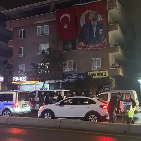 Ankara Mamak'ta bir kişi hamile kızını ve kızının erkek arkadaşını silahla öldürdü
