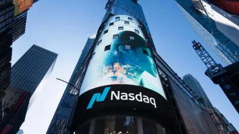 Nasdaq'ta yapay zeka depremi: Teknoloji devlerinin piyasa değerinden bir trilyon dolar silindi
