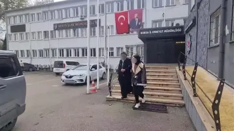 Kapıyı kartla açıp ziynet eşyalarını çaldı: 35 kamera tek tek incelendi