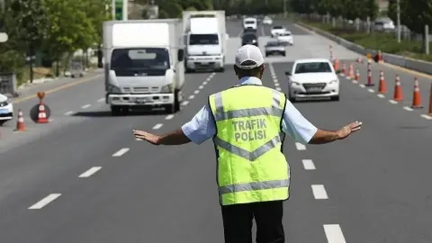 İstanbul trafiğe kapalı yollar 1 Kasım 2026: Avrasya Tüneli, 15 Temmuz Şehitler Köprüsü ne zaman, saat kaçta açılacak?