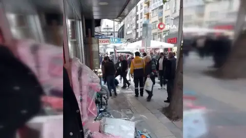 Afyonkarahisar'da güpegündüz sopalı ve demir çubuklu saldırı: Bir kişi ağır yaralandı
