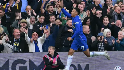 Chelsea, Manchester United'ı İkinci Yarıdaki Gollerle Geçti