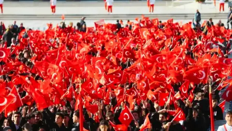29 Ekim Cumhuriyet Bayramı kutlamalarında il il neler yaşandı?