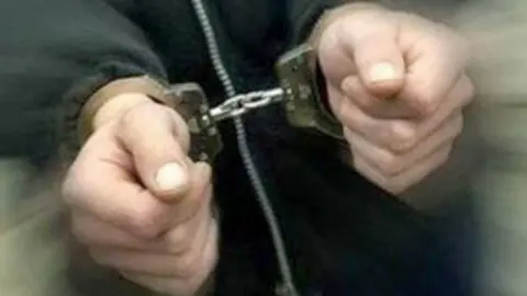 Manisa BBSK’nın eski yöneticilerine operasyon: 4 gözaltı