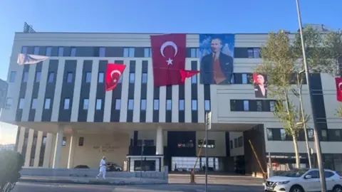 Bakırköy Belediyesi soruşturmasında 39 şüpheli tutuklandı