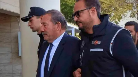Milas Belediye Başkanı Fevzi Topuz görevden uzaklaştırıldı