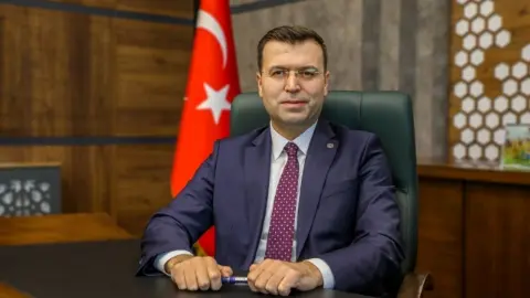 Vali Nedim Akmeşe bayram tebriklerini kabul etti