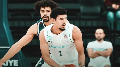 Körfez Basket, Efesi zorladı kaybetti: 93-77