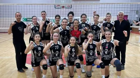 Siyah Kuğular Karabük’te kanatlandı: 3-0!