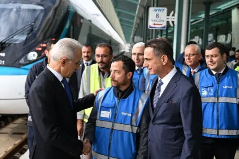 Bakan Uraloğlu duyurdu: Milli Hızlı Tren yola çıkıyor