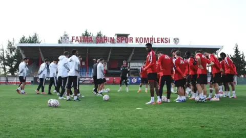 Gaziantep FK'da Kupa Hedefi: Ankara'da Moral Arayışı
