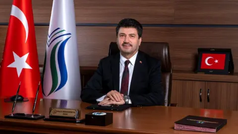 Rektör Sarıbıyık'tan Cumhuriyet Mesajı: Gençler Geleceğimizin Teminatı