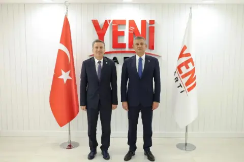 Yeni Parti Gaziantep İl Başkanı Erhan Deniz Güngen, Özgür Özel'le buluştu