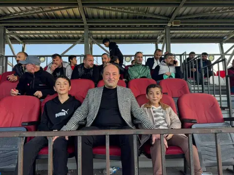 Selçuk Yıldız başkanlığında Geyvespor'dan 9 gollü şov