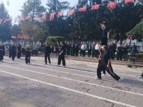 SUBÜ’lü öğrencilerden Cumhuriyet Bayramı için görkemli hazırlık