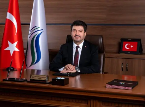 Rektör Sarıbıyık'tan Cumhuriyet Mesajı: Gençler Geleceğimizin Teminatı