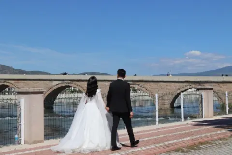 Eşinin altınlarıyla araba alanlar dikkat: Yargıtay'dan emsal'bilezik' kararı