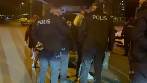 Kocaeli'de operasyonda 25 yivsiz av tüfeği ele geçirildi, 2 zanlı gözaltına alındı