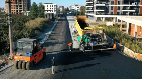 Ordu'da Sıcak Asfalt Çalışmaları Altınordu'da Devam Ediyor