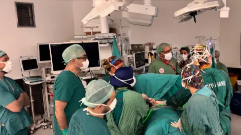 Samsun Şehir Hastanesinde ilk: 17 yaşındaki çocuğun’kunduracı göğsü’ kapalı ameliyatla düzeltildi