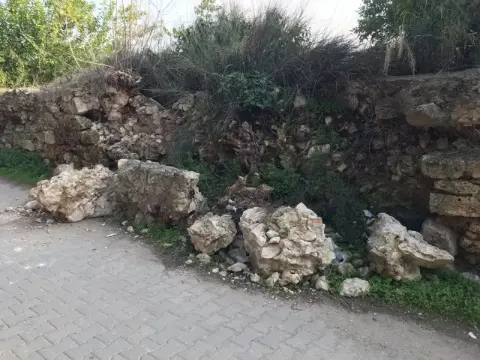 İznik’te 2 bin yıllık su kemeri ilgisizlikten çökmeye başladı