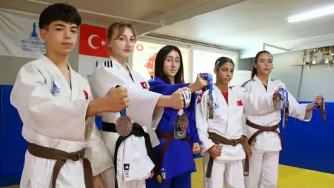 Büyükşehir’in genç judocularından Balkanlar’da madalya gururu!