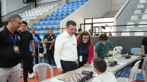 Torbalı'da 220 sporcu Cumhuriyet için hamle yaptı