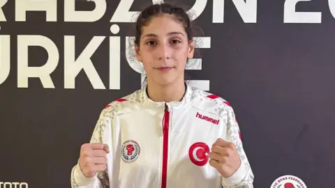 Trabzonspor’un Gururu Esmanur Yurtsever’den Tarihi Başarı!