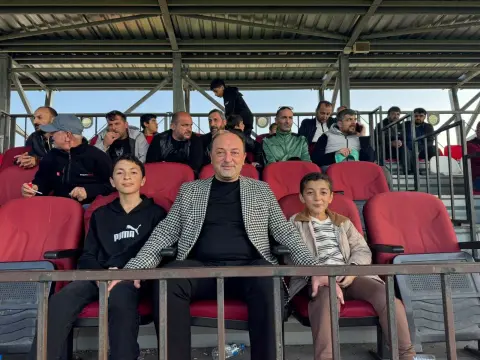 Selçuk Yıldız başkanlığında Geyvespor'dan 9 gollü şov